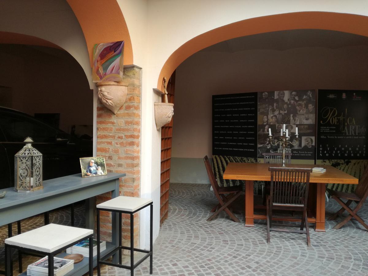 Casa Asso Di Coppe B&B Alba  Luaran gambar