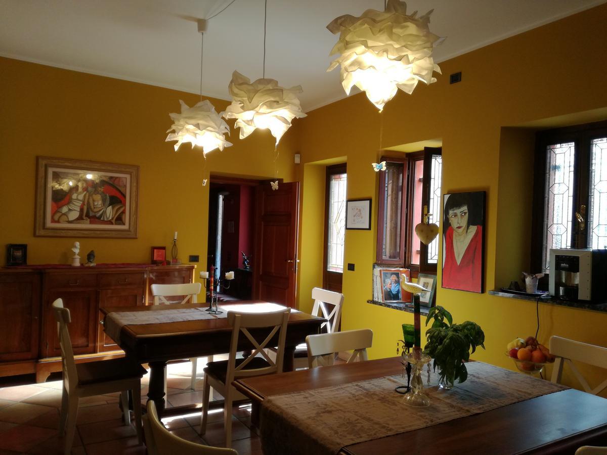 Casa Asso Di Coppe B&B Alba  Luaran gambar